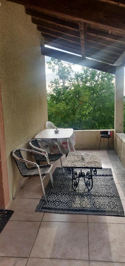 Chez Fanny - Les Tuileries - Gite 1-4 Pers. Avec Jardin Privatif - Proche Cahors Le Montat Exterior foto